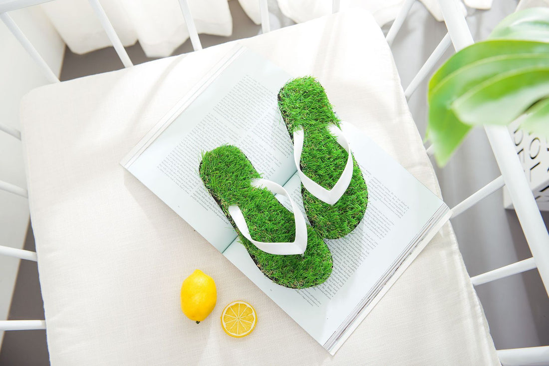 Couple's Artificial Grass Beach Slippers